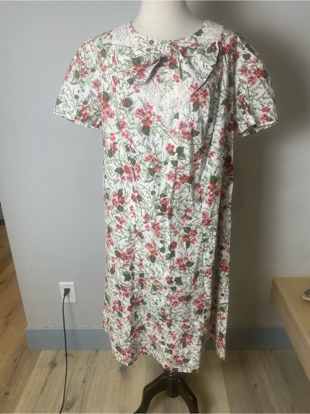 VTG 60’s Floral Bow Dress M/L Cotton Cottage Core Handmade Granny Core